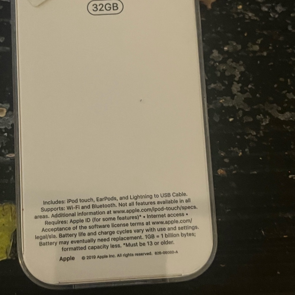 Apple iPod Touch - Blue 32GB -7th Generation - Picture 7 of 8
